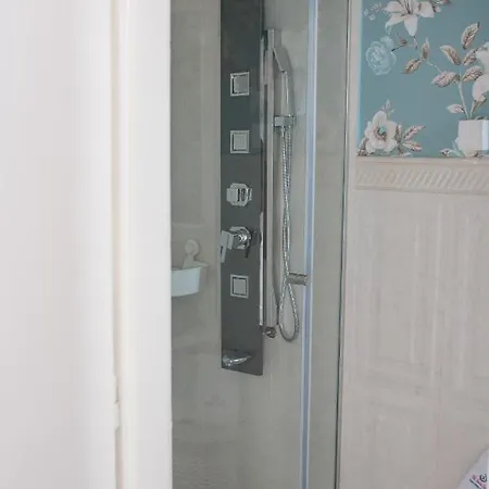 Old Town Square דירה